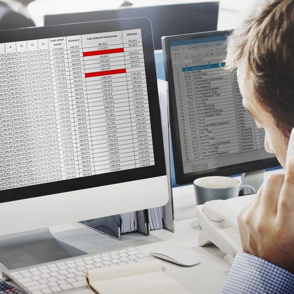 Gestionnaire de flotte utilisation Excel pour piloter les données véhicules, kilométrages, réservations, anomalies...